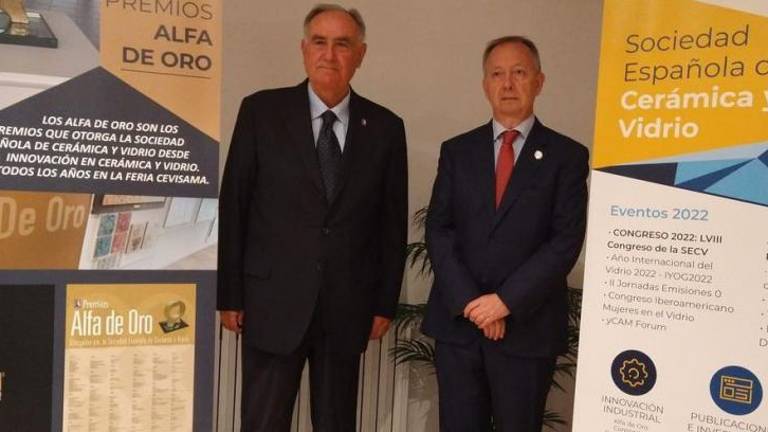El presidente de la organización, Alfredo González, junto al secretario de la Cámara de Comercio, Jesús Ramos. $!El presidente de la organización, Alfredo González, junto al secretario de la Cámara de Comercio, Jesús Ramos.