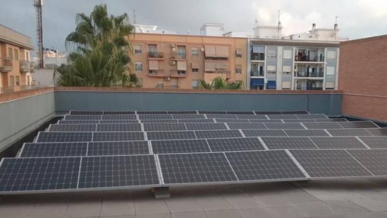 La Generalitat valenciana creará una plataforma digital para agilizar la tramitación de los expedientes de energías renovables