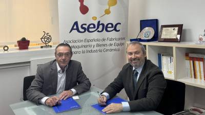 José Miquel, presidente de Asebec; y Rafael García, director territorial de Cesce en el área de Levante.