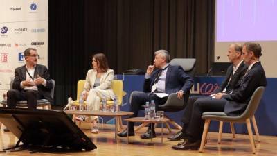 Mesa de debate en la segunda jornada de Qualicer 2022.