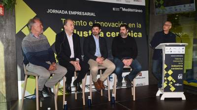Vicent Aparici, José Vicente Tomás, Miguel Álvarez y José Antonio Pérez, con Javier Cabrerizo. / Manolo Nebot Rochera