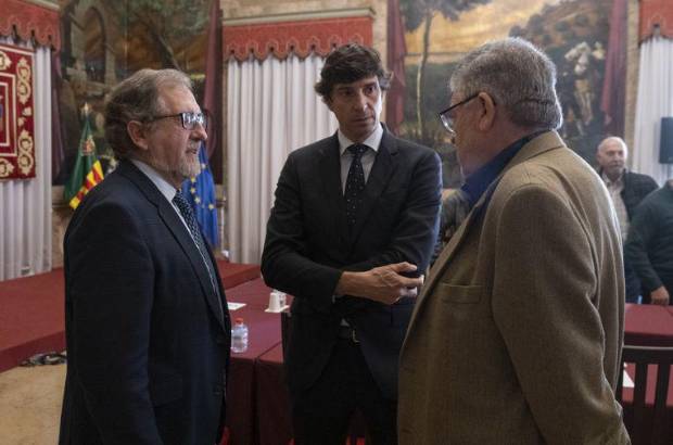 $!José Martí, Manuel Breva (Anffecc) y Juan José Martínez (Asebec).