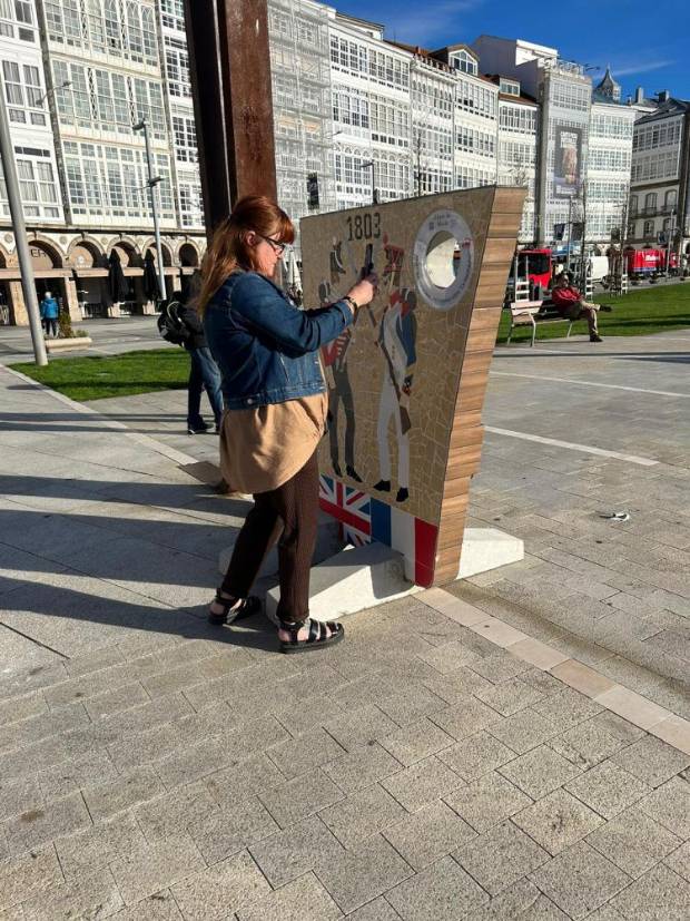 $!Suministros Lar expone en A Coruña nueve murales cerámicos reivindicativos