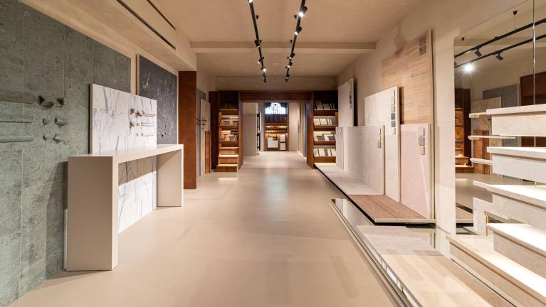 Galería de fotos | Así es la nueva exposición de cerámica de Gresmanc Group en Madrid