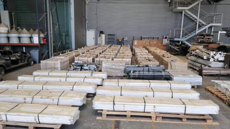 La estructura está almacenada en la Base 3, en piezas y bloques apilados. R.L.V. $!La estructura está almacenada en la Base 3, en piezas y bloques apilados. R.L.V.