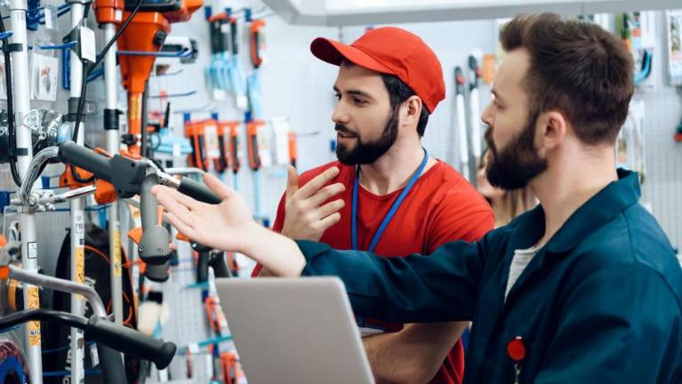 La distribución profesional de materiales acapara el 75% del consumo de los oficios vinculados a la construcción