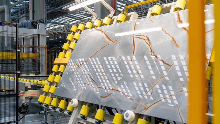 Porcelanosa amplía su planta especializada en el gran formato