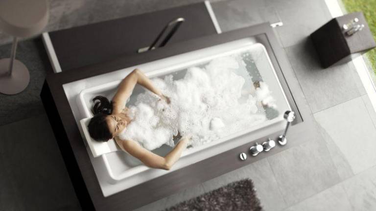 Hidroterapia en casa: bienestar y relax en tu bañera