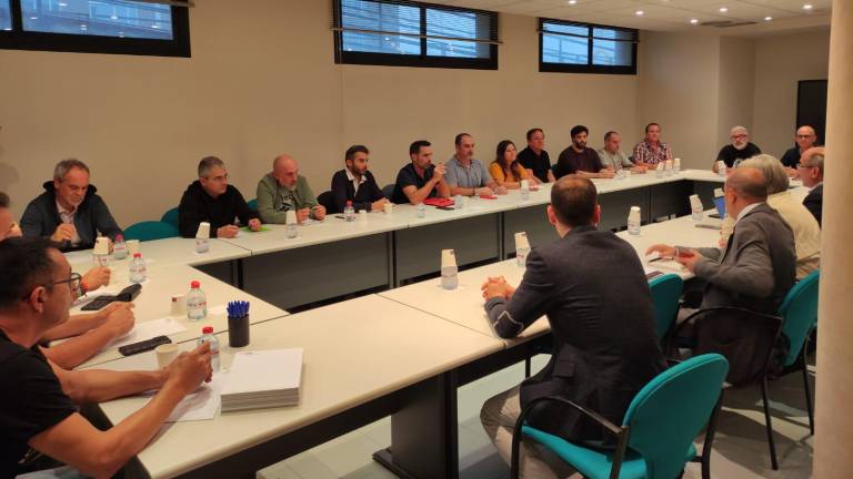 Ascer y los sindicatos vuelven a la carga: empieza el proceso para el nuevo convenio de la cerámica
