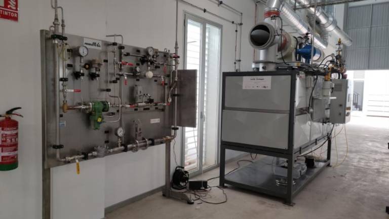Logran la combustión con hidrógeno en un horno cerámico de Castellón