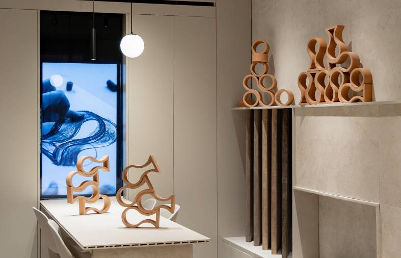 Galería de fotos | Gresmanc Group y Fearless presentan O-Buit en una experiencia «donde el vacío se convierte en arquitectura»
