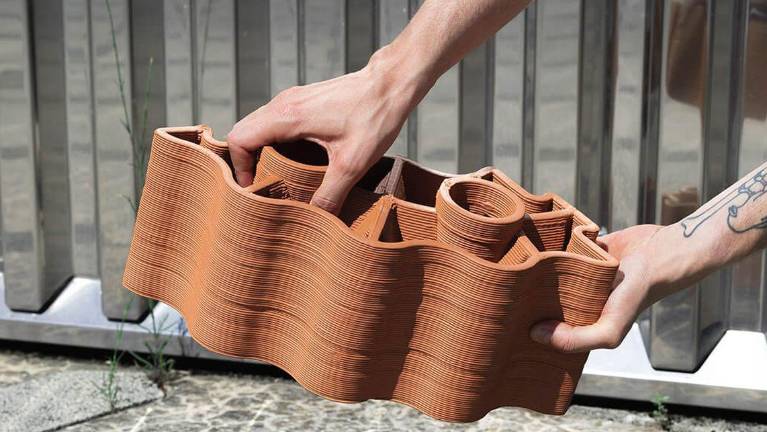 El nuevo ladrillo ‘refrigerante’ para enfriar las ciudades sin consumo eléctrico