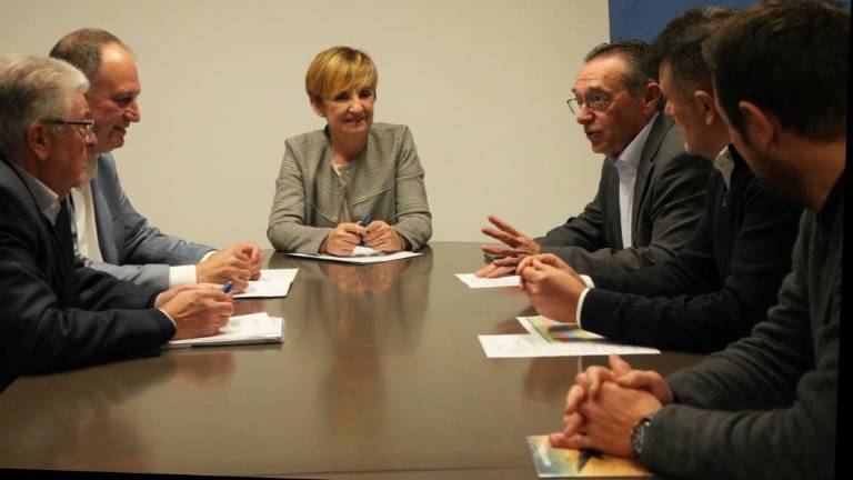 Marián Cano reclama «medidas inmediatas y certidumbre para el sector» tras reunirse con los fabricantes de maquinaria cerámica