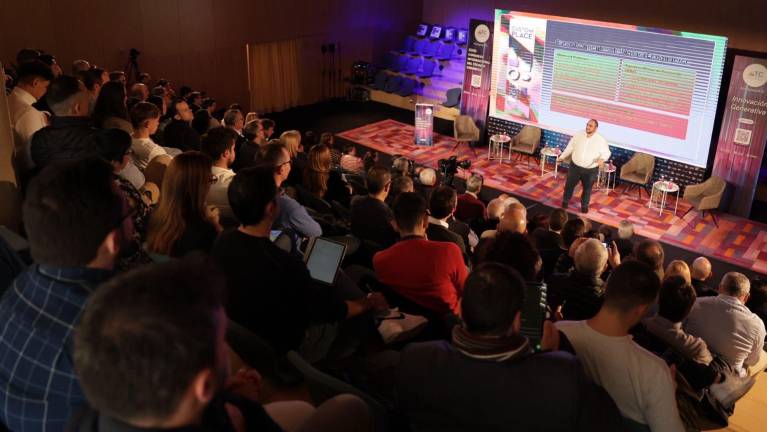 Opinión | «Si solo se proyecta incertidumbre, será imposible transmitir a las nuevas generaciones que sí hay futuro en la cerámica»