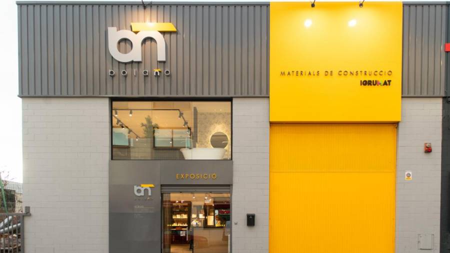 Galería de fotos | La nueva tienda de Sanitarios Bolaño en Montcada i Reixac (Barcelona)
