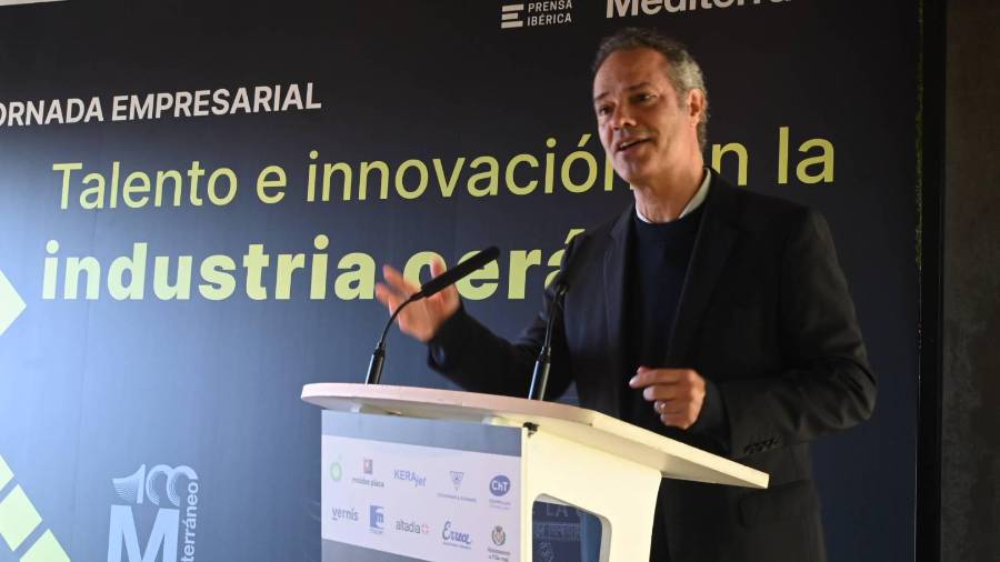 Galería de fotos | Jornada empresarial sobre talento e innovación en la industria cerámica celebrada en Vila-real