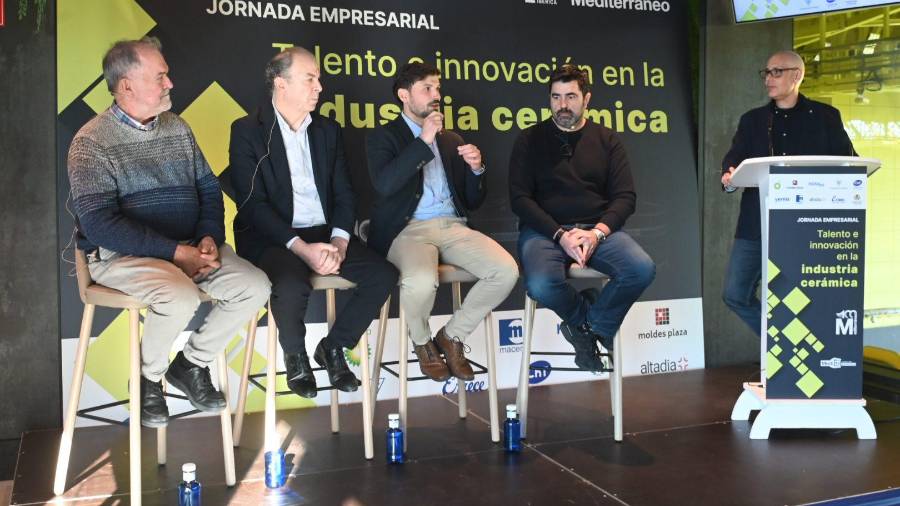 Galería de fotos | Jornada empresarial sobre talento e innovación en la industria cerámica celebrada en Vila-real