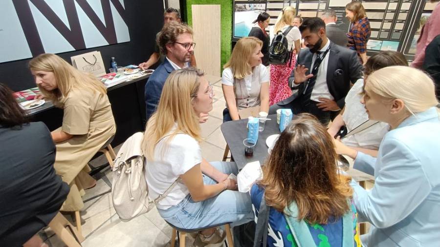 Galería de Fotos | APE Grupo, referente decorativo en Cersaie 2023