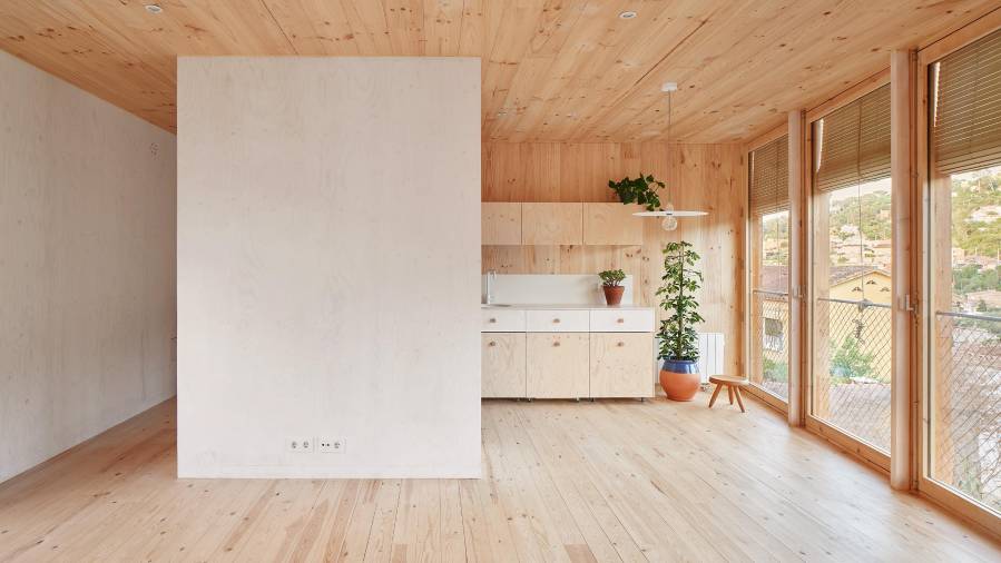 Galería de fotos | El proyecto ganador de los APE Grupo Architecture Awards: Casa sobre un zócalo de ladrillo