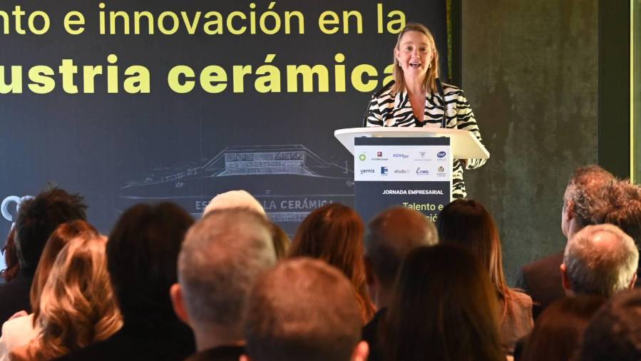 Galería de fotos | Jornada empresarial sobre talento e innovación en la industria cerámica celebrada en Vila-real