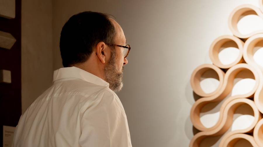 Galería de fotos | Gresmanc Group y Fearless presentan O-Buit en una experiencia «donde el vacío se convierte en arquitectura»