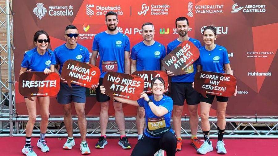 Galería de 224 fotos | Amplia presencia del sector cerámico en la Carrera de las Empresas de Castellón