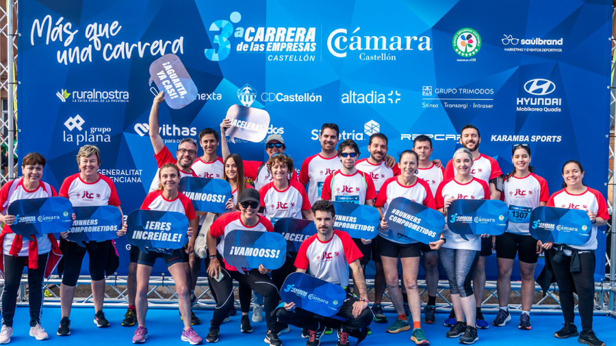 Galería de fotos | Compañías y entidades del sector cerámico, en la Carrera de las Empresas de Castellón