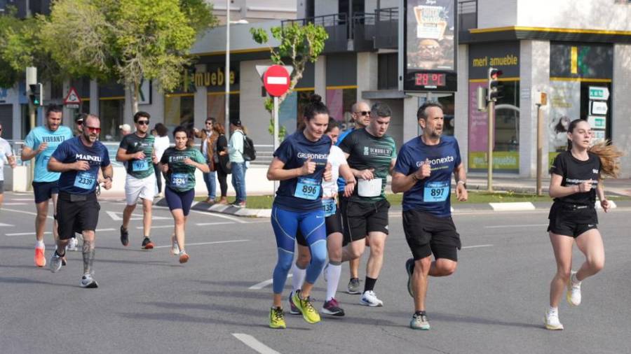 Galería de fotos | Compañías y entidades del sector cerámico, en la Carrera de las Empresas de Castellón