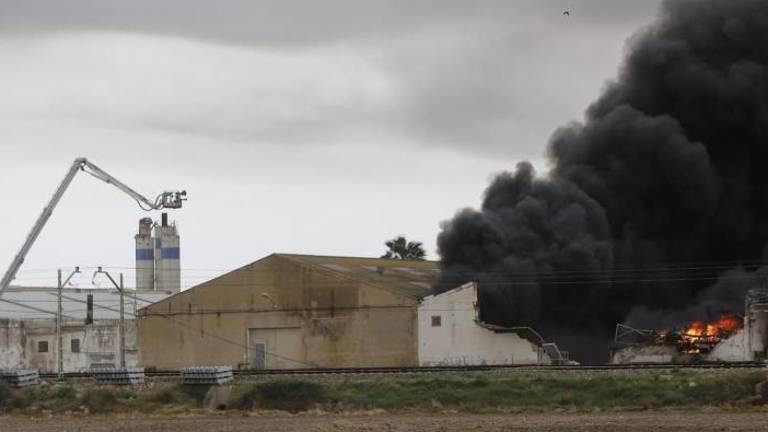 Cecotec y el incendio que ha arrasado sus instalaciones en Sollana