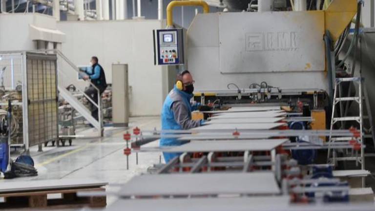 Los inversores continúan interesados en la industria cerámica de Castellón