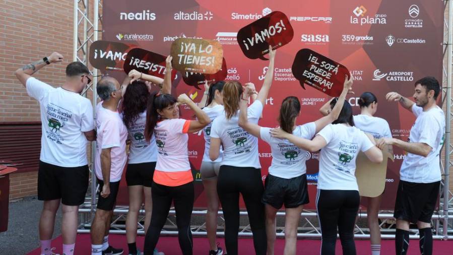 Galería de 224 fotos | Amplia presencia del sector cerámico en la Carrera de las Empresas de Castellón