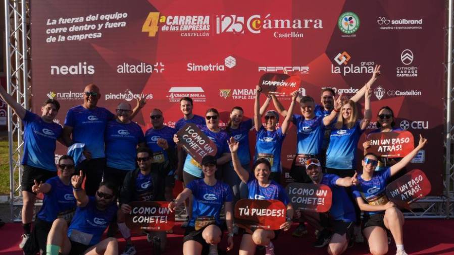 Galería de 224 fotos | Amplia presencia del sector cerámico en la Carrera de las Empresas de Castellón