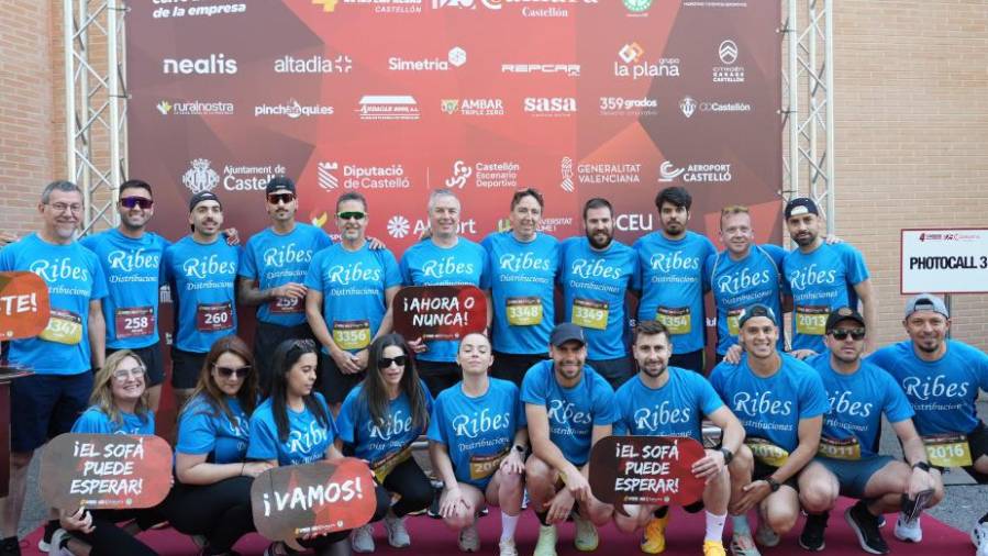 Galería de 224 fotos | Amplia presencia del sector cerámico en la Carrera de las Empresas de Castellón