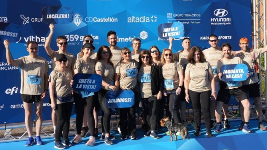 Galería de fotos | Compañías y entidades del sector cerámico, en la Carrera de las Empresas de Castellón