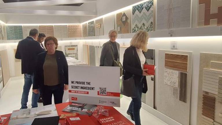 12 empresas de Tile of Spain exponen sus novedades cerámicas en Alemania durante esta semana