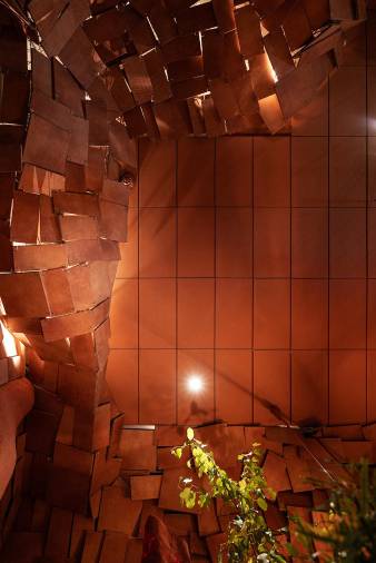 Galería de fotos | Gresmanc Group y su impactante espacio con cerámica en Casa Decor 2025