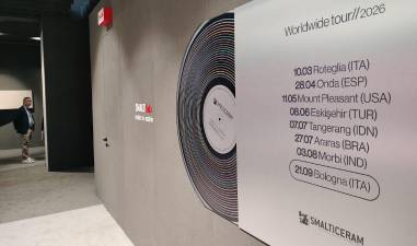 $!Detalle del espacio de Smalticeram en Cersaie 2026.