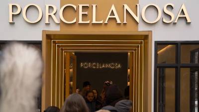 $!Rituales navideños vividos en Porcelanosa Christmas Village, de la mano de Chocolates Valor y Silbon.