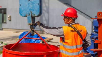 $!Las escuelas que forman a los operarios con grúas reales se encuentran en Vicálvaro, Fuenlabrada y Paracuellos del Jarama.