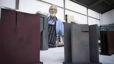 Enric Mestre en su estudio de Alboraia en 2018.