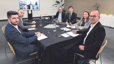 Los salones del hotel Intelier Rosa de Castelló acogieron el consejo ‘Retos de la industria y energía’ celebrado el pasado 4 de abril en la capital.