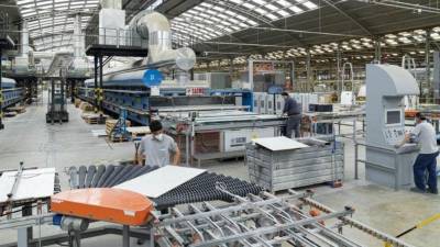 La cerámica acapara uno de cada tres euros de inversión extranjera en la Comunitat Valenciana
