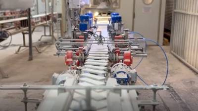 Vídeo | Asitec presenta su innovadora solución para el tratamiento de piezas especiales cerámicas en líneas esmaltado