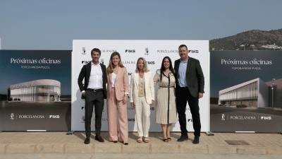 $!Acto de colocación de la primera piedra de la sede de Porcelanosa en la provincia de Valencia.