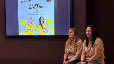 $!Nerea Pérez y Lucía Junior, durante su charla en las instalaciones de Smalticeram.