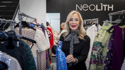 El Neolith Living Gallery en Madrid acoge el popular mercadillo navideño de Carmen Lomana