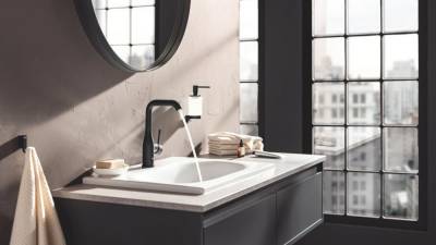 ‘Black’, el original negro otorga un plus de sofisticación y equilibrio a los cuartos de baño.