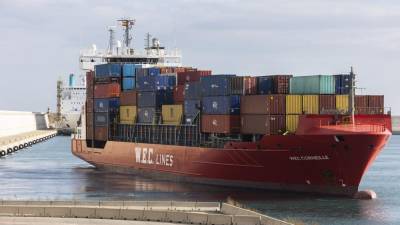 El transporte de mercancías por mar acumula ya dos años con incidencias.