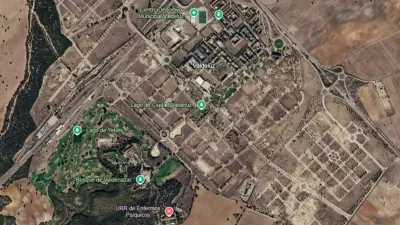$!Imagen aérea de Valdeluz, con la mayor parte del terreno urbanizado pero sin construir / Google Earth