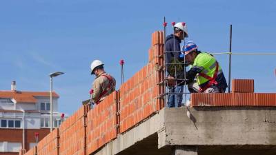 Trabajadores de la construcción en una obra de la provincia.